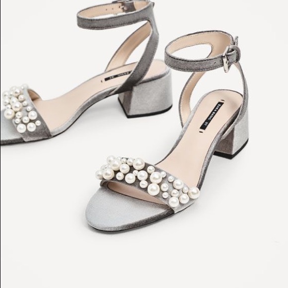 ZARA Grey Velvet Sandals with Pearl Appliqué - Picture 3 of 14
